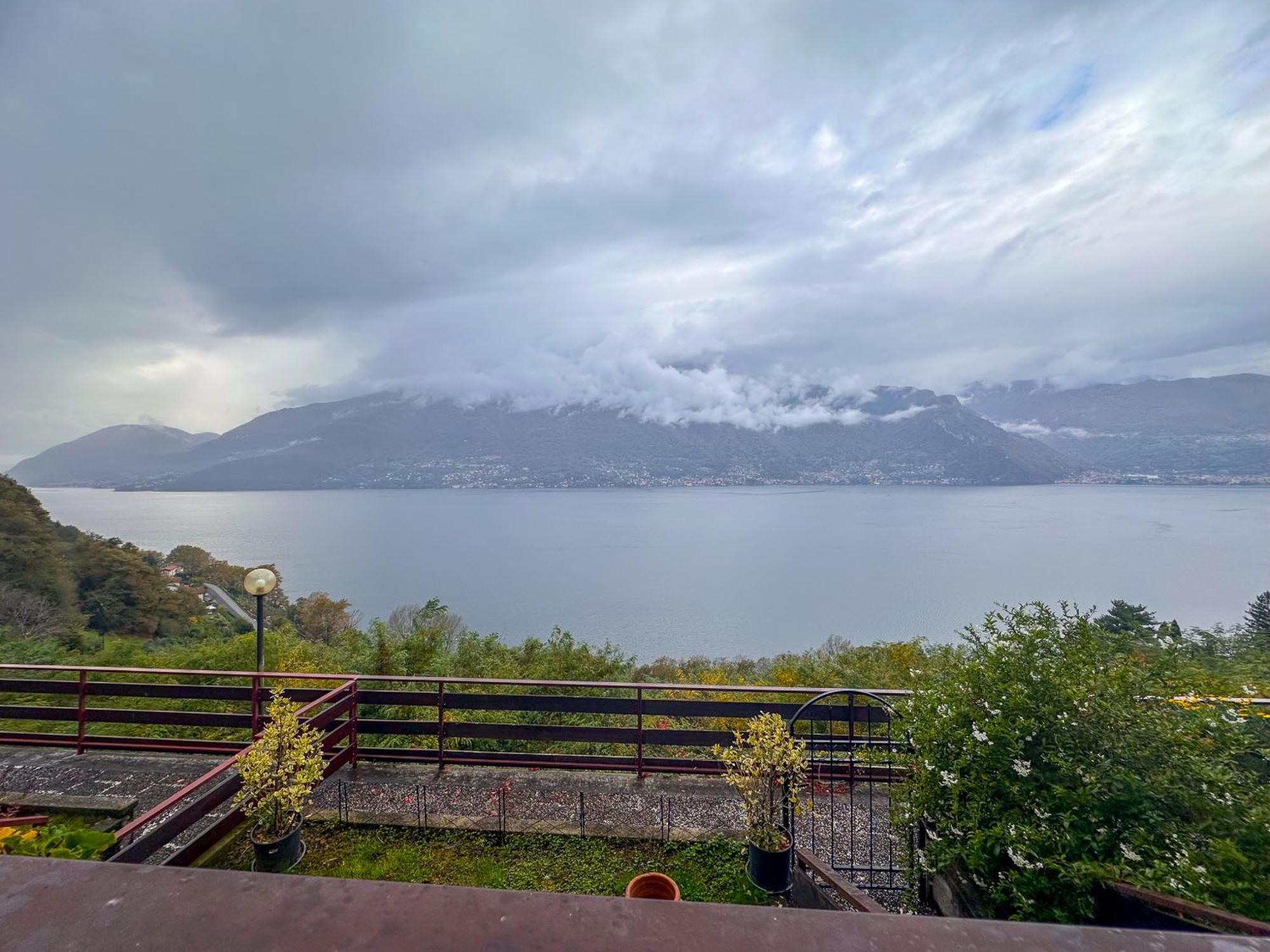 Appartamento A Due Passi Dal Lago Con Box Dorio Bagian luar foto