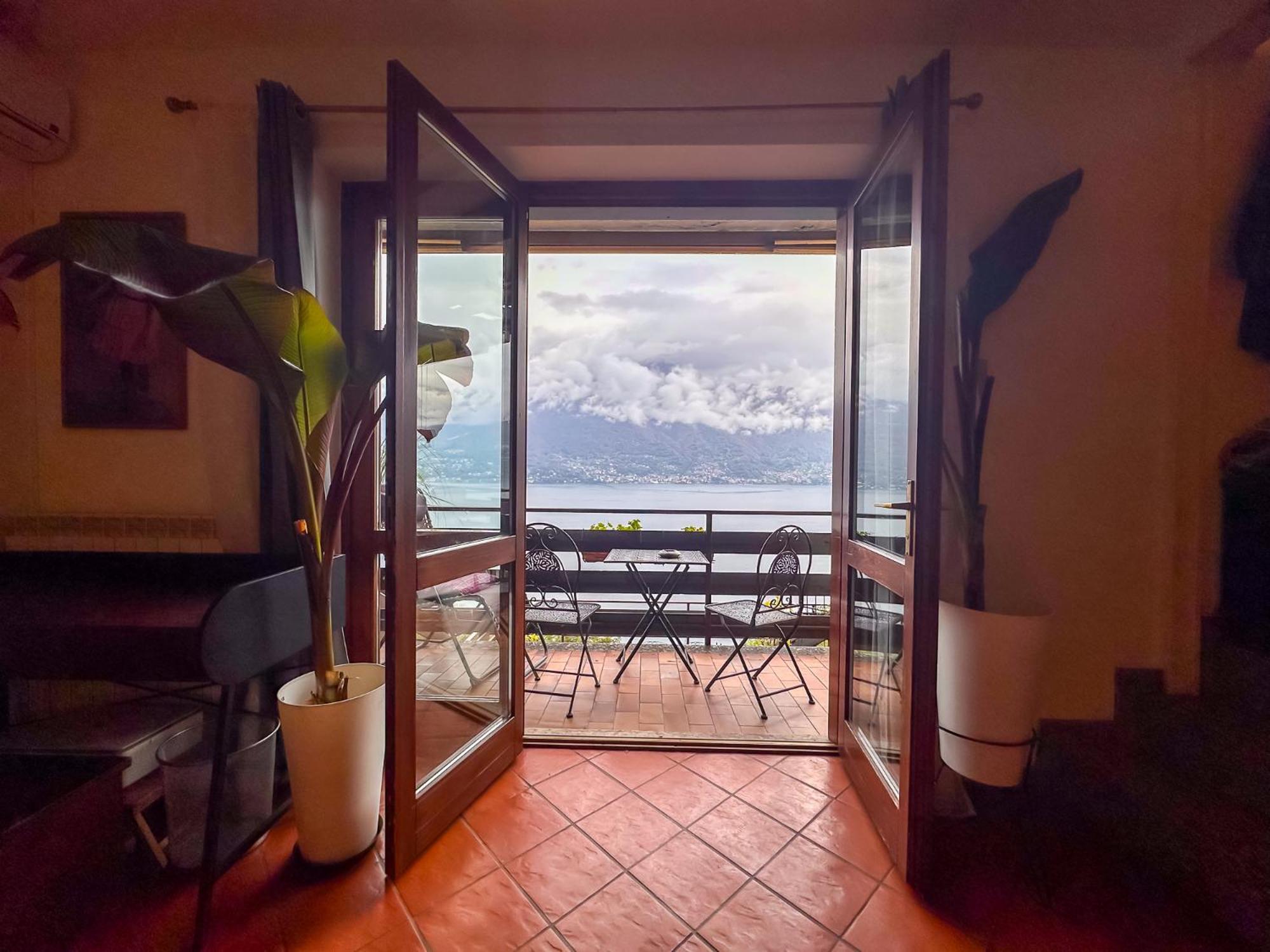 Appartamento A Due Passi Dal Lago Con Box Dorio Bagian luar foto