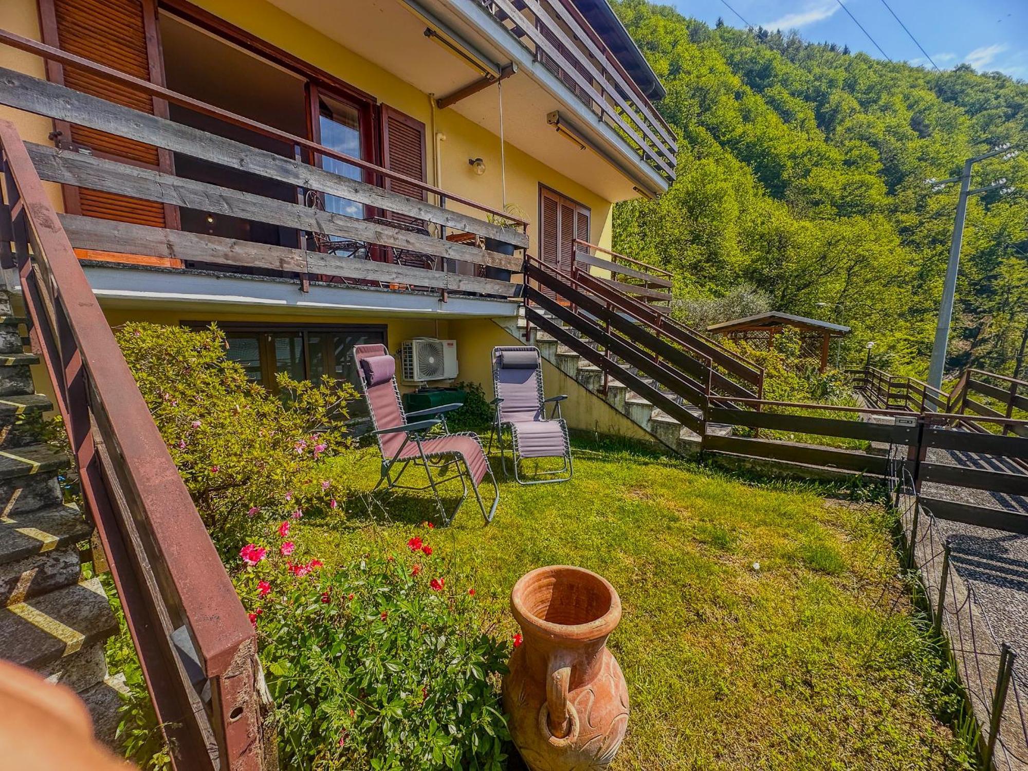 Appartamento A Due Passi Dal Lago Con Box Dorio Bagian luar foto